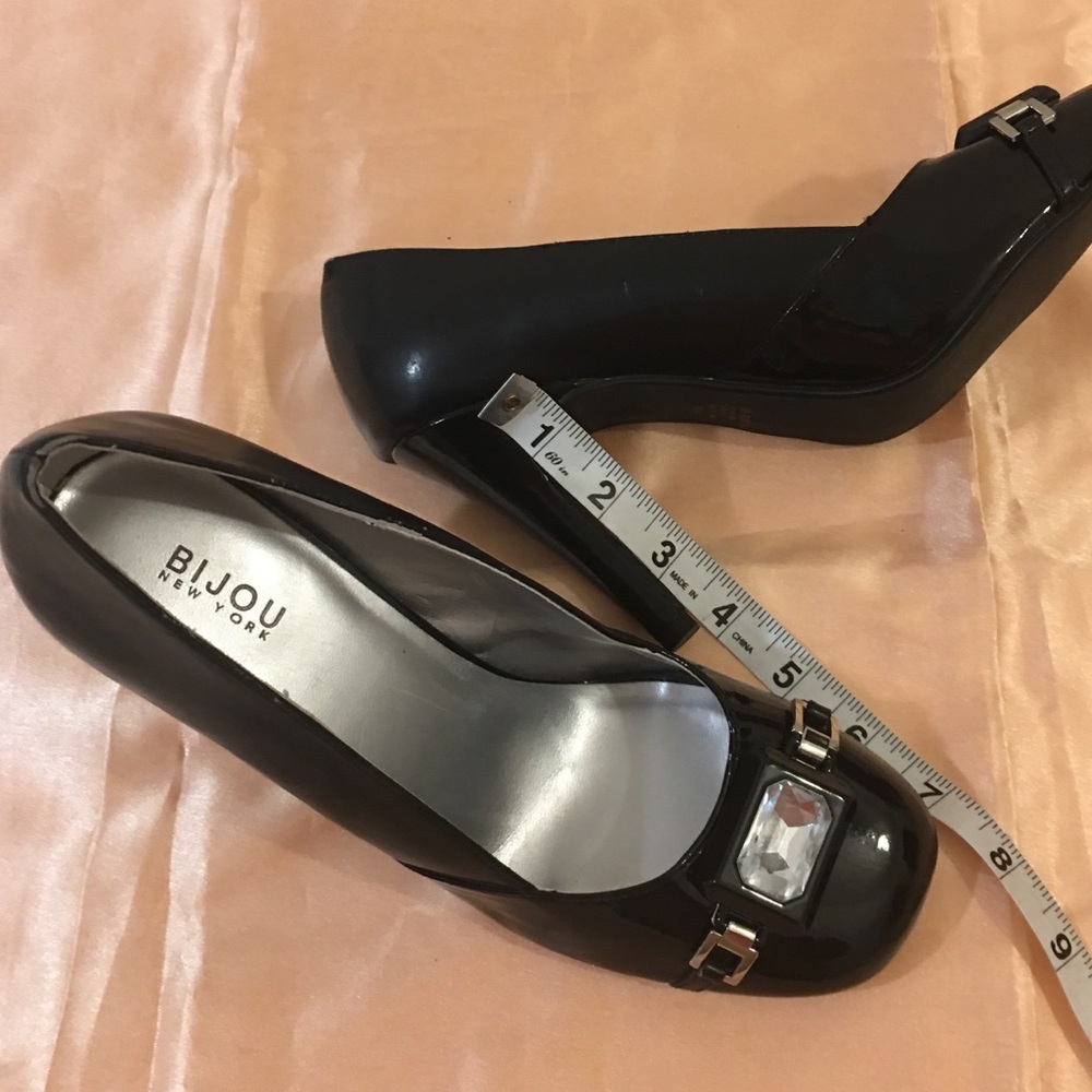 Bijou New York 👠Heels Size 81/2M Black